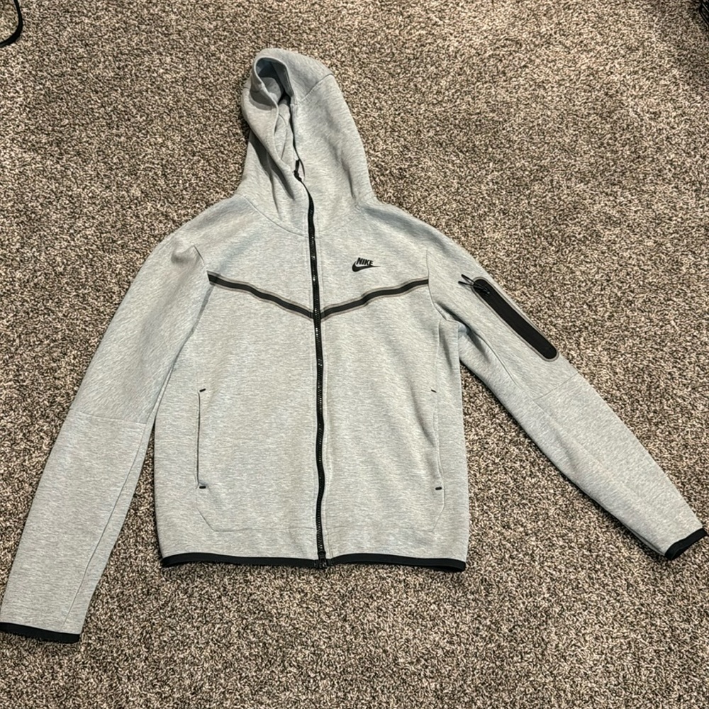 Men’s Nike Tech Fleece Jacket Size S; Grey